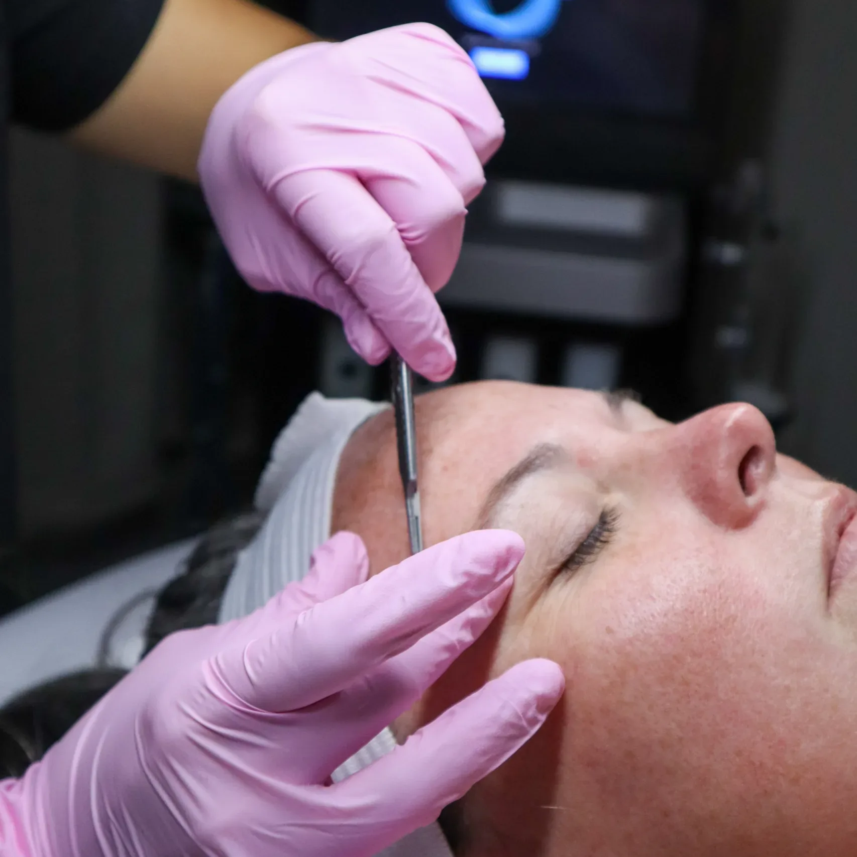 Eye brow tinting