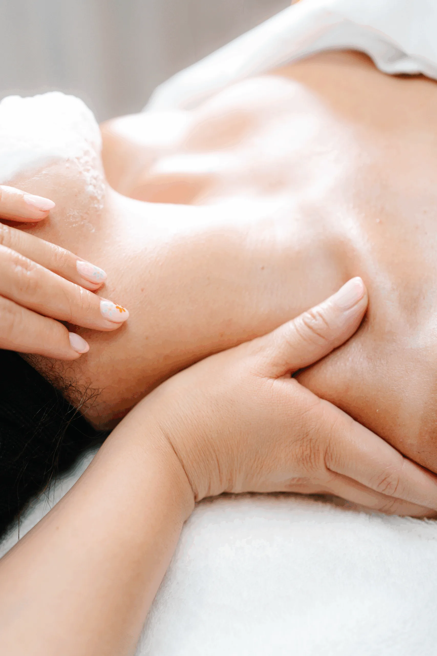 Facial Massage scaled