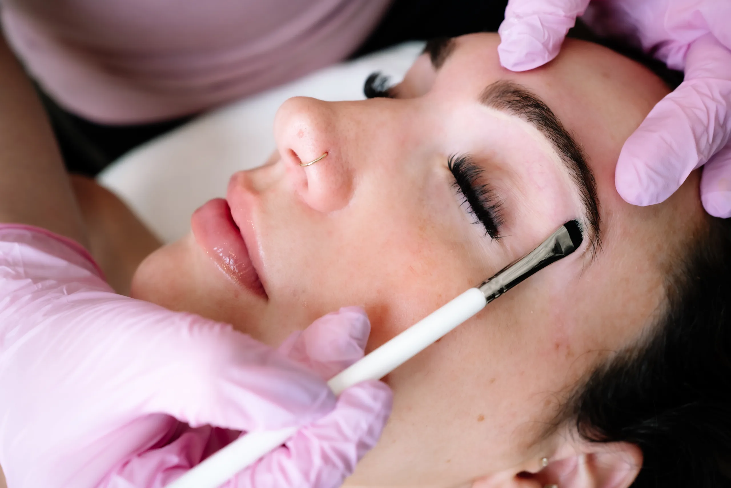 peachesbranding-13 Eye brow tinting